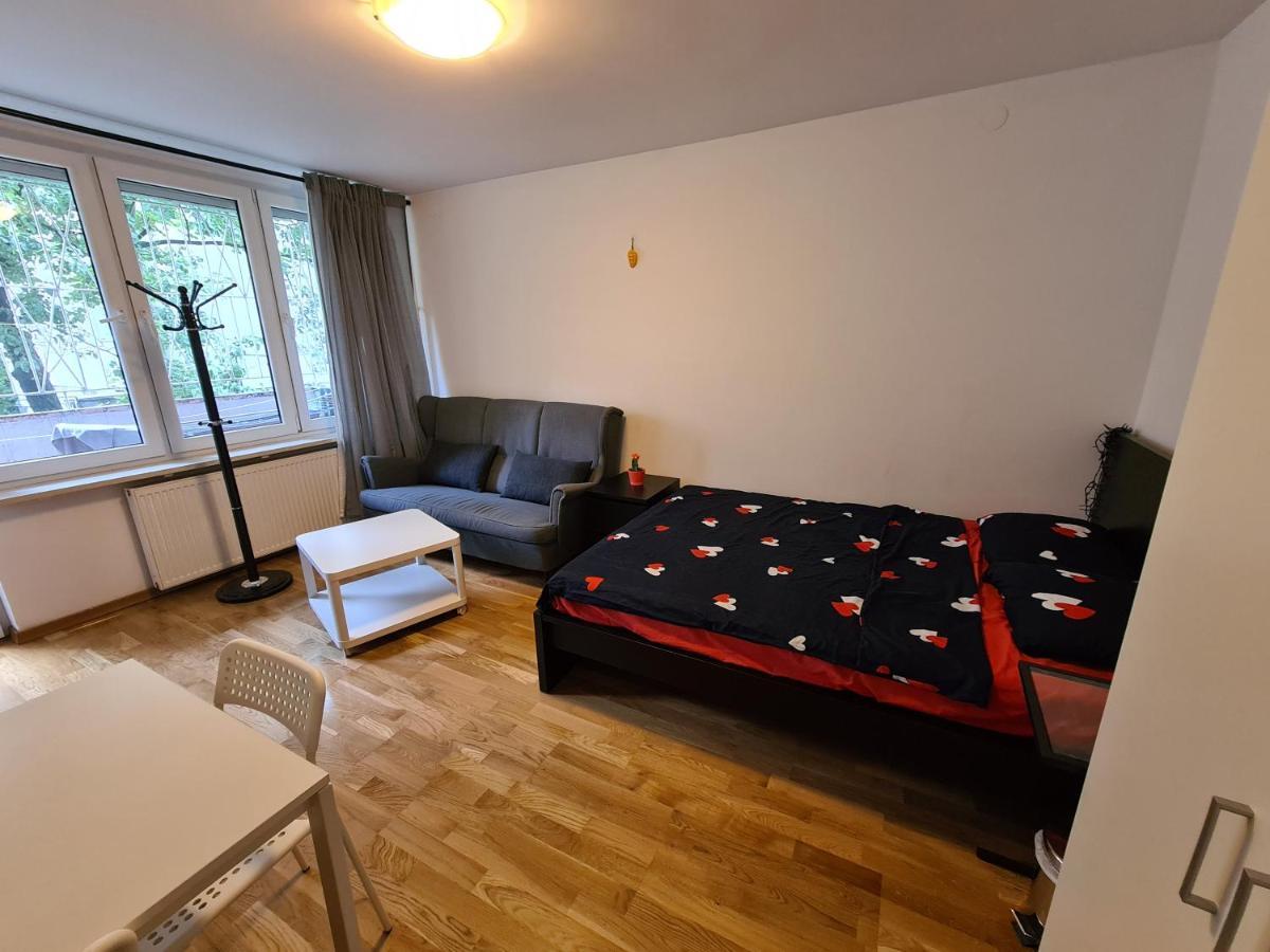 Mirrorroom Pl Citycenter Warsawa Bagian luar foto