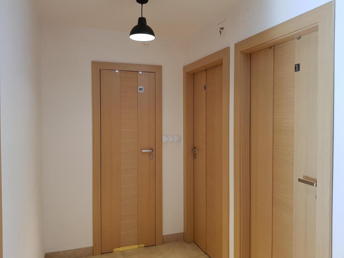 Mirrorroom Pl Citycenter Warsawa Bagian luar foto